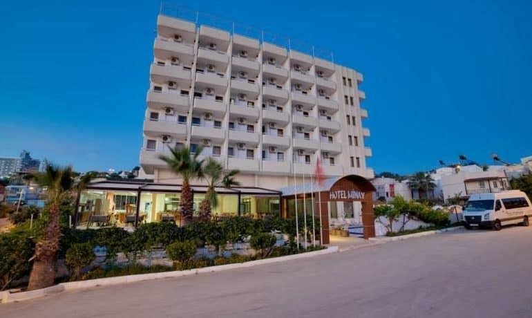 Minay Plus Hotel