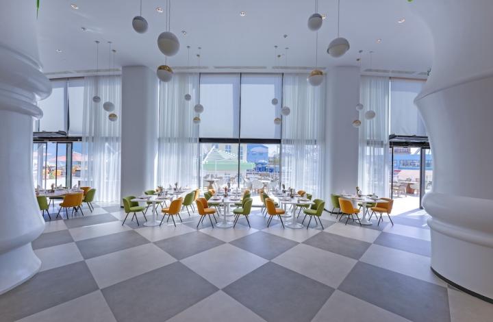 The Land of Legends - Nickelodeon Hotel