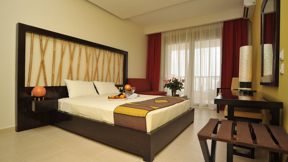 Hotel Xenios Possidi Paradise