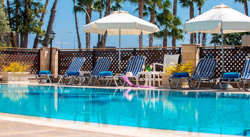 Kapetanios Limassol Hotel