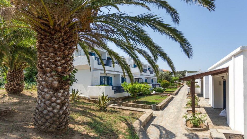Agionissi Resort
