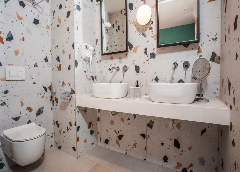 Mazoren Art Hotel
