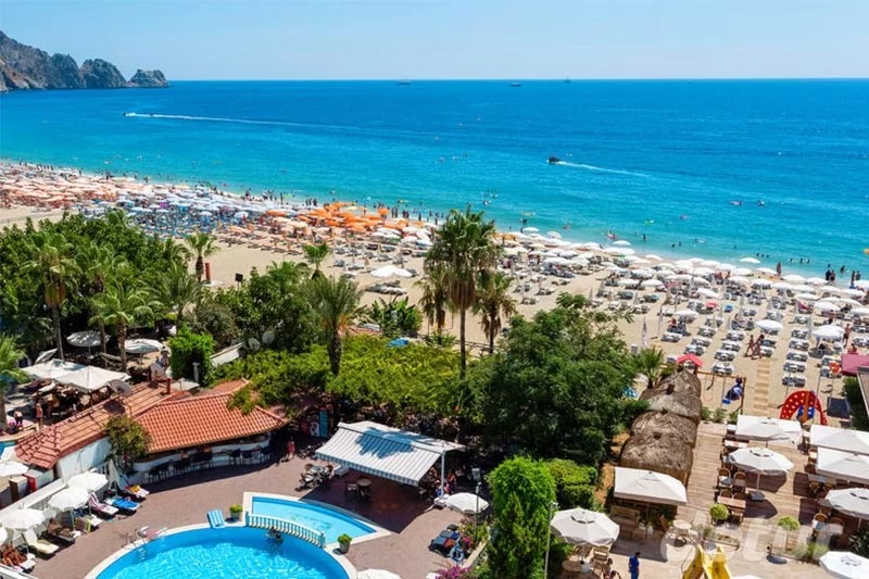 Azak Hotel