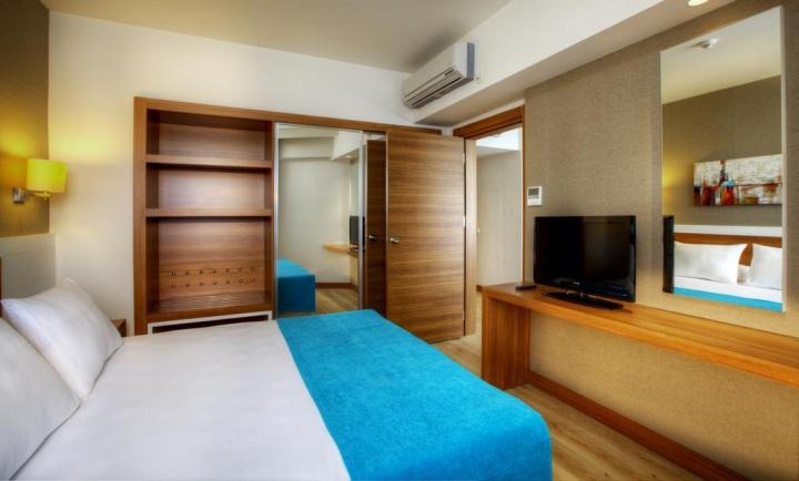 Grand Park Lara Hotel