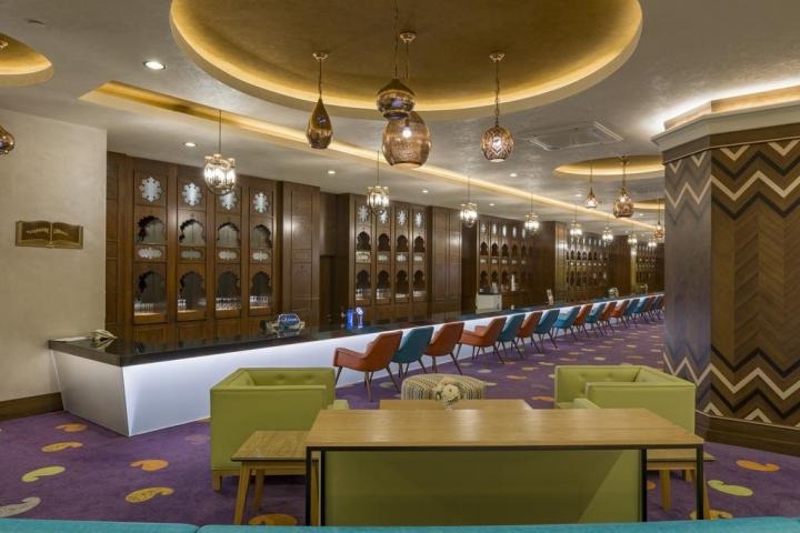 Royal Taj Mahal Hotel