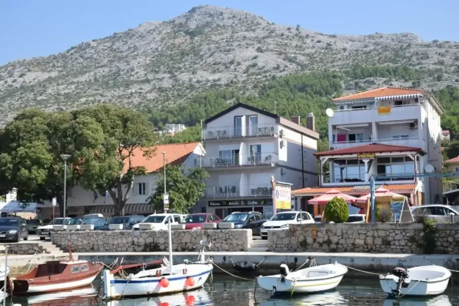 Aparthotel Tota