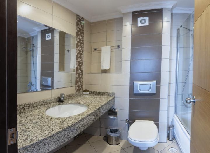 Kandelor Hotel