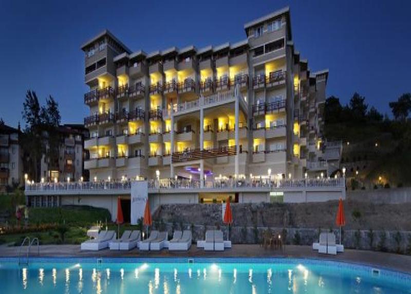 Justiniano Deluxe Resort Hotel
