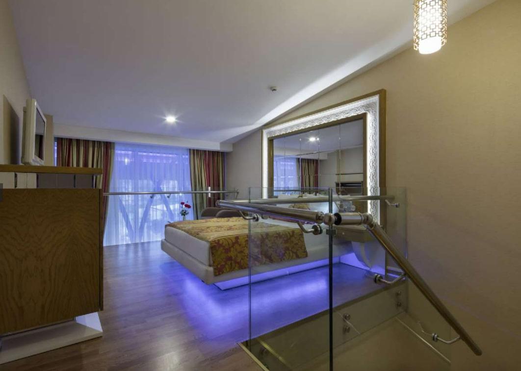 Granada Luxury Okurcalar