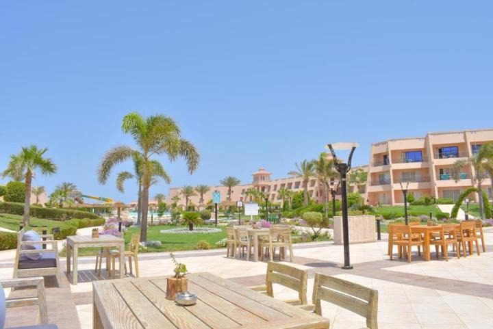 Hotel Jasmine Palace Resort and Spa